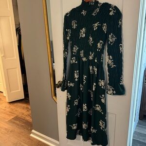 Who What Wear hunter green smocked dress